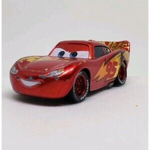 Rusteze Racing Center Lightning McQueen Disney Pixar Metal Diecast Cars